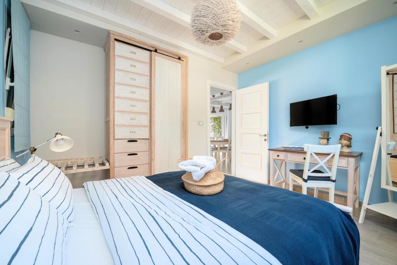 Seabreeze Villa - With Jacuzzi & Heated Pool Masticharion Exteriör bild