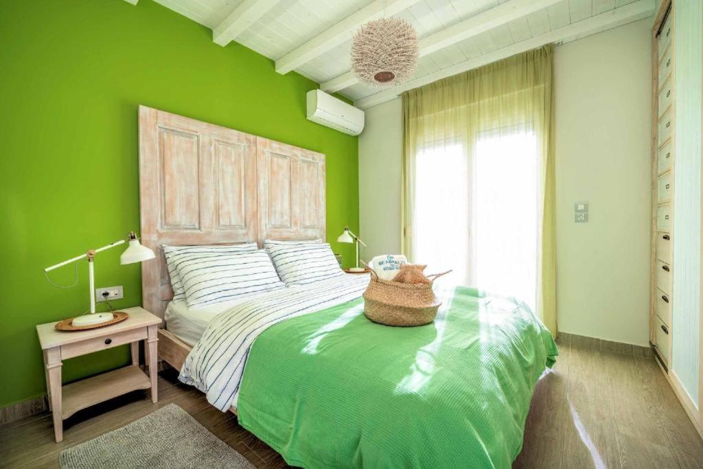 Seabreeze Villa - With Jacuzzi & Heated Pool Masticharion Exteriör bild