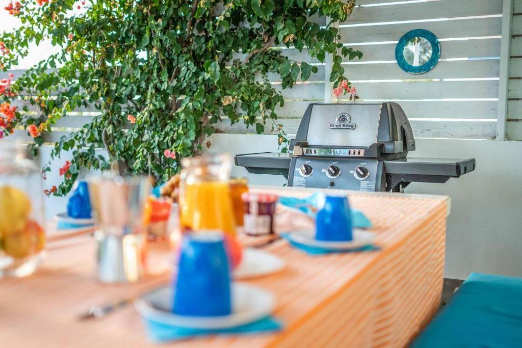 Seabreeze Villa - With Jacuzzi & Heated Pool Masticharion Exteriör bild